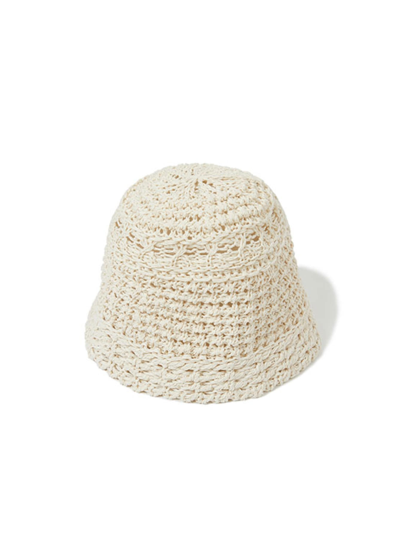 Knitted Hats in Ivory VX2MA106-03
